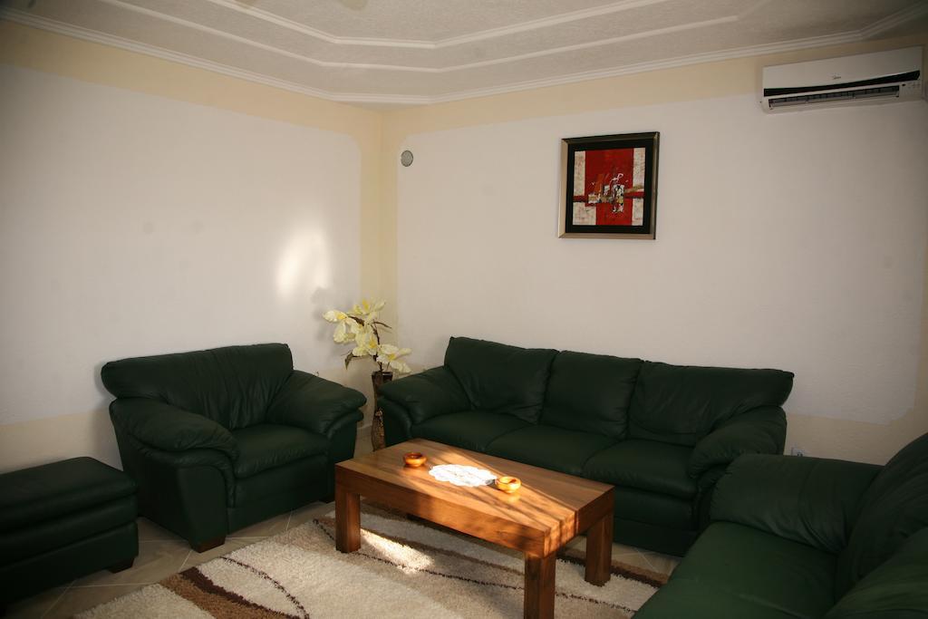Queen Kodre Apartments 울친 객실 사진