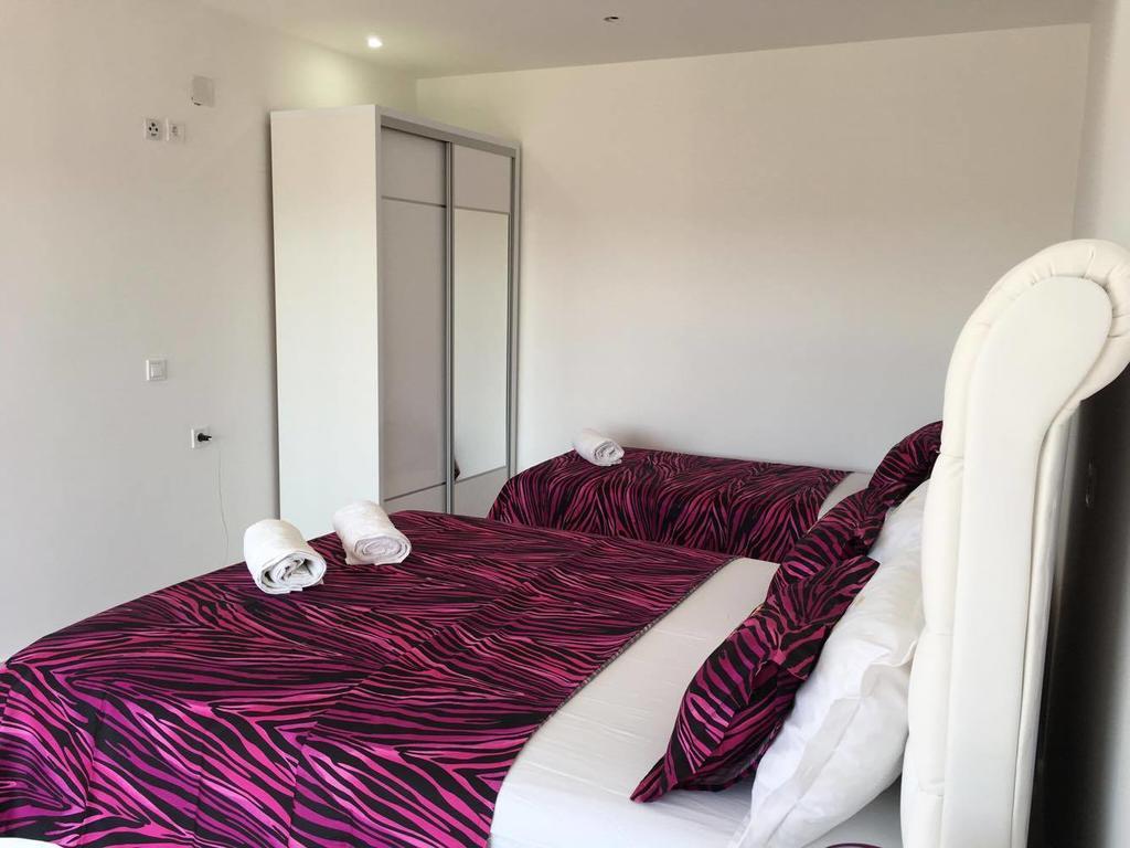 Queen Kodre Apartments 울친 외부 사진